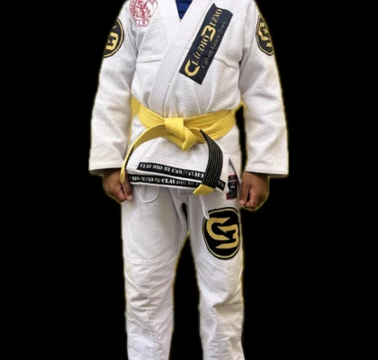 Kimono da Academia Claudio Bueno Jiu Jitsu